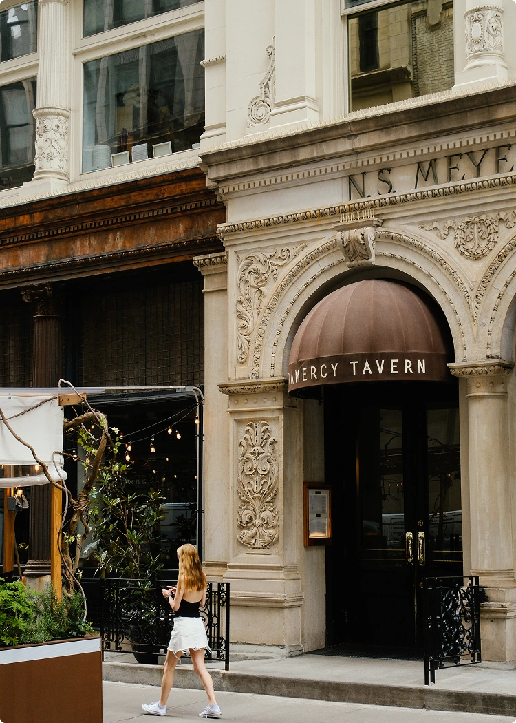 <h3>Gramercy Tavern</h3>
<h4>FOOD & BEV</h4>
<p>A cornerstone of the neighborhood, Gramercy Tavern blends seasonal cooking  with timeless hospitality—an enduring favorite where every meal feels both thoughtful  and celebratory.</p>